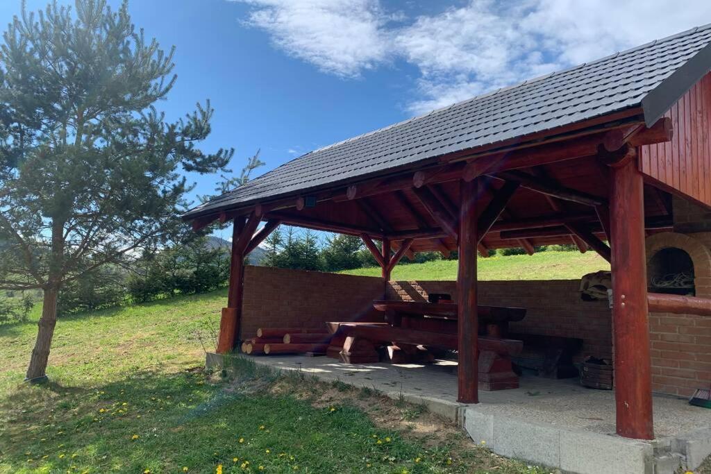 Domcek U Fera Villa Zázrivá Buitenkant foto